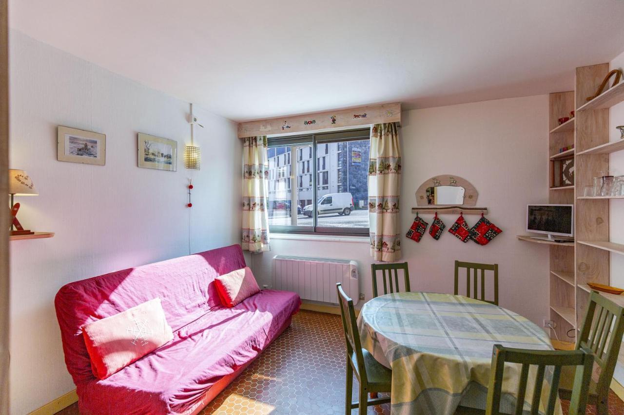 Appartement Pieds Des Pistes 圣拉里苏朗 外观 照片